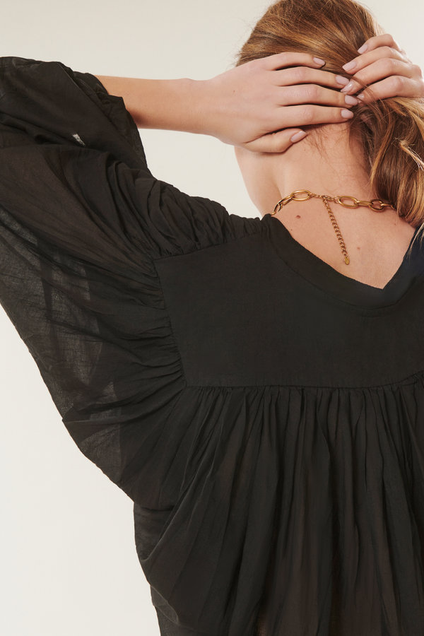 Carina | Flowy Blouse