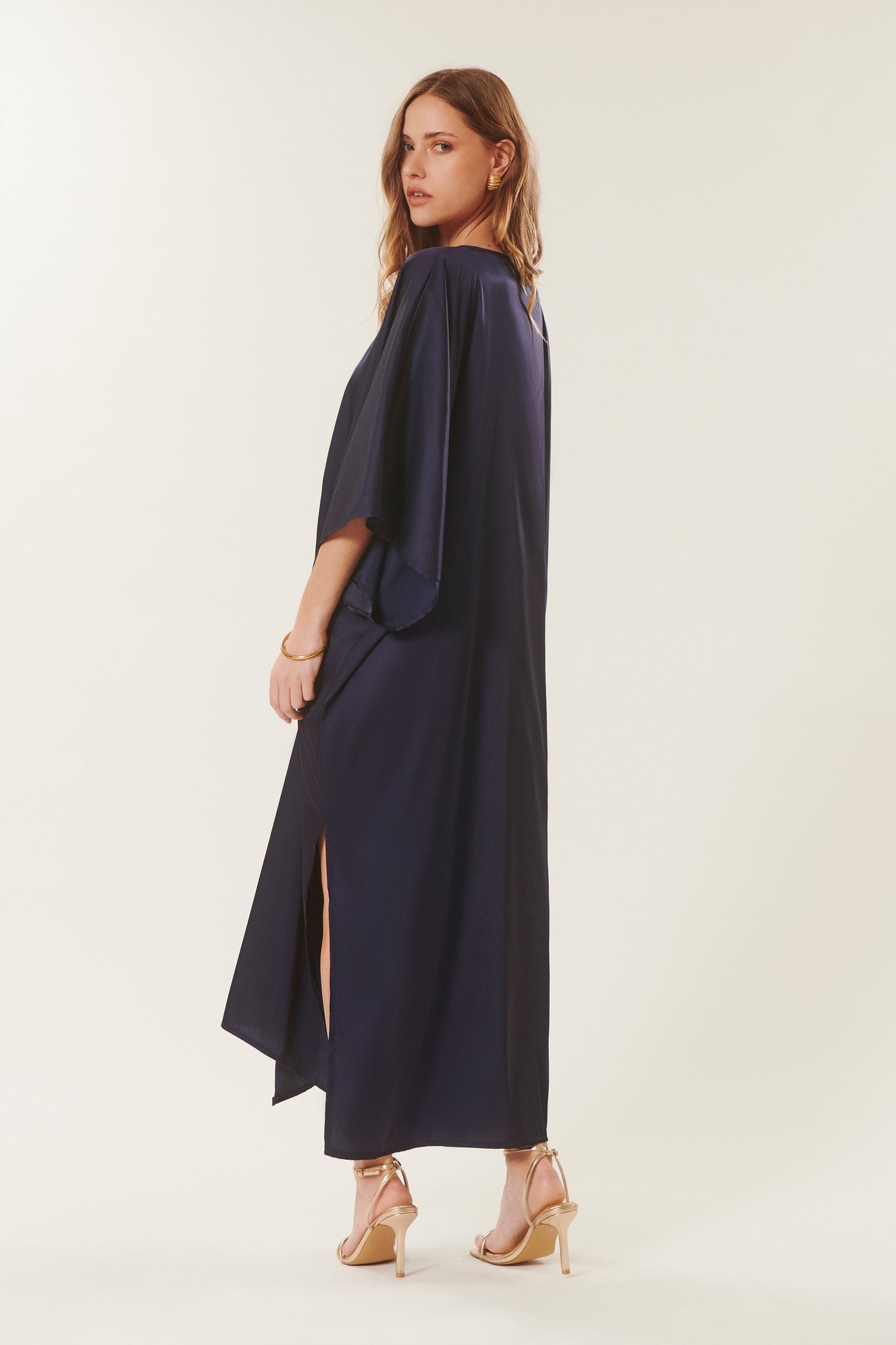 Daniela | Flowy satin dress