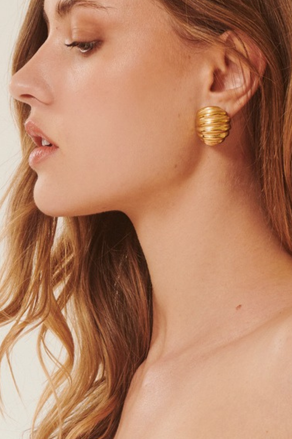 Arsenia | Textured Golden Curls