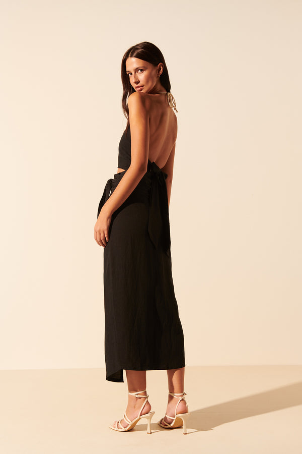 Short | Backless top