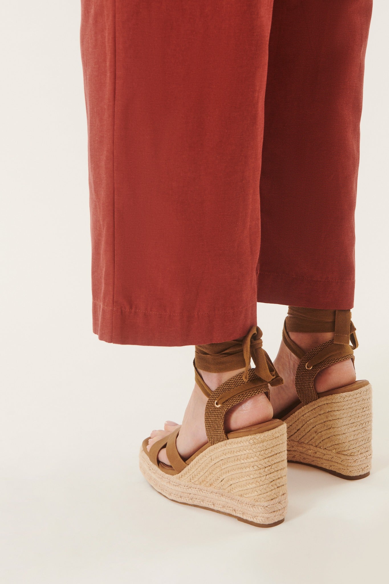 June | Wedge sandals