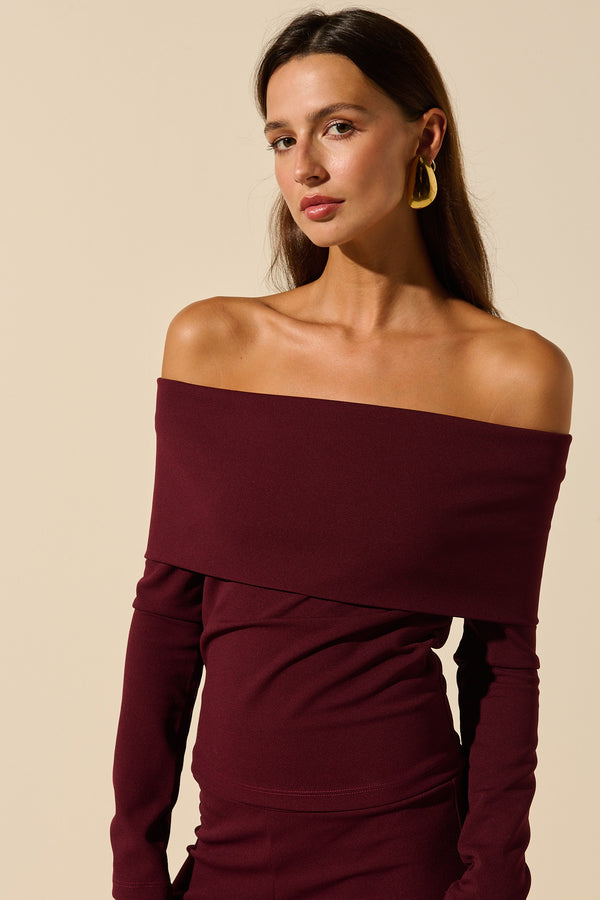 Holly | Off-the-shoulder top