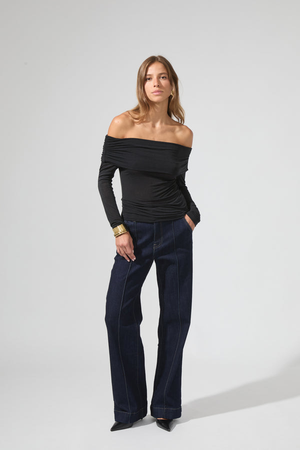 Pablo | Cold shoulder top