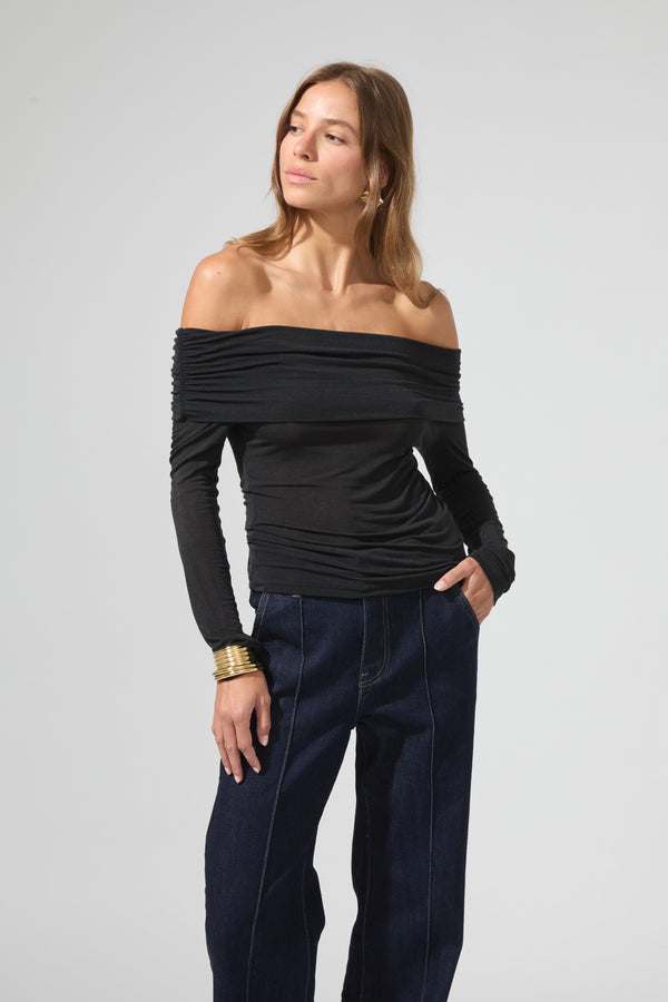 Pablo | Cold shoulder top
