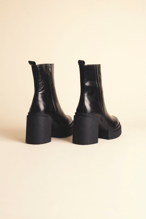 Pump | Tracks ankle boots