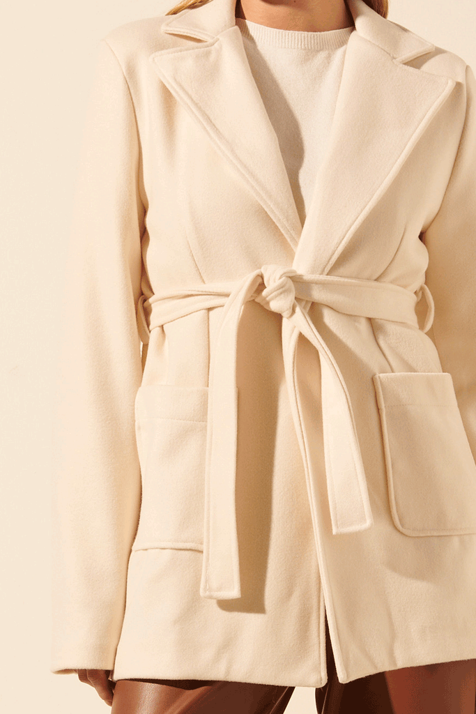 Roberto | Belted jacket