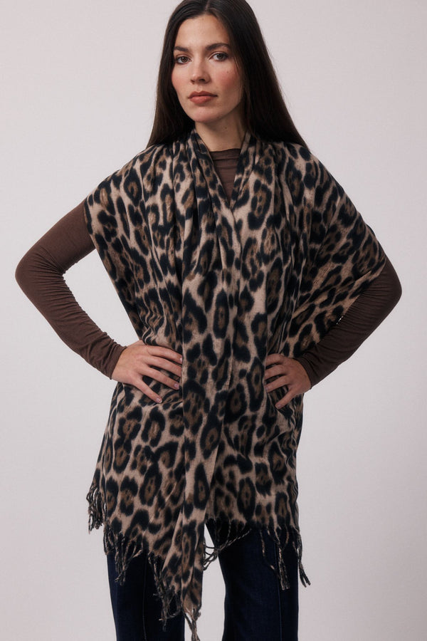 Veda | Leopard Scarf