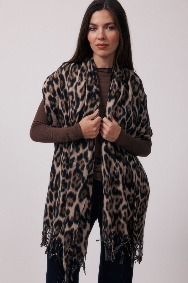 Veda | Leopard Scarf