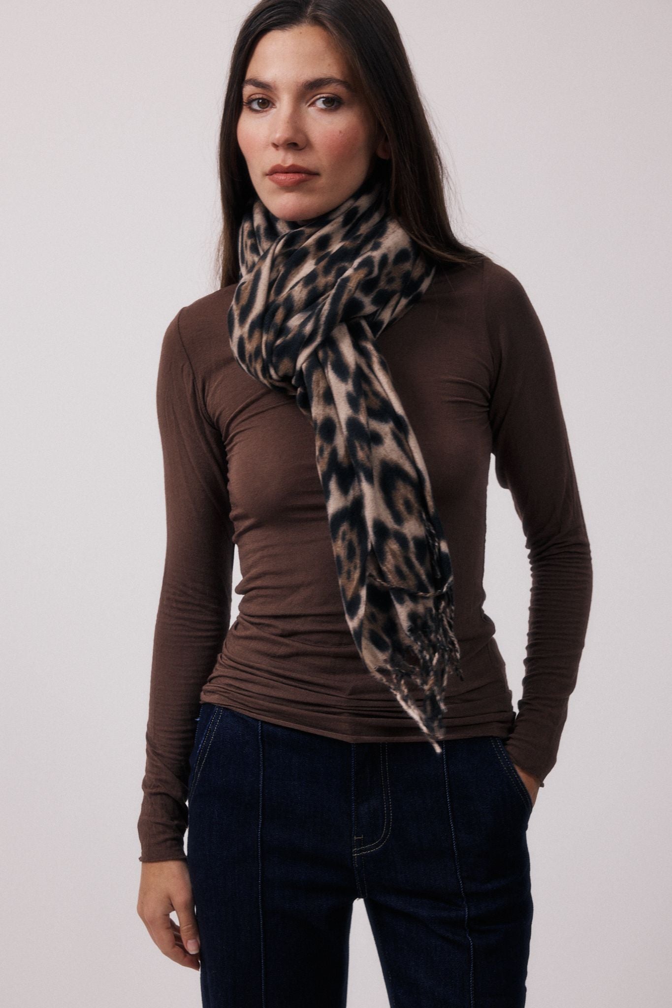 Veda | Leopard Scarf