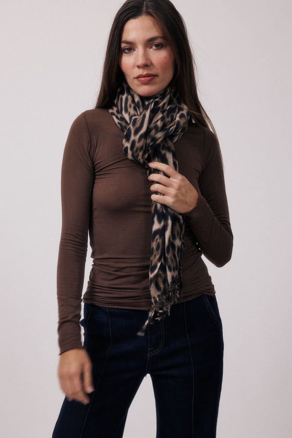 Veda | Leopard Scarf