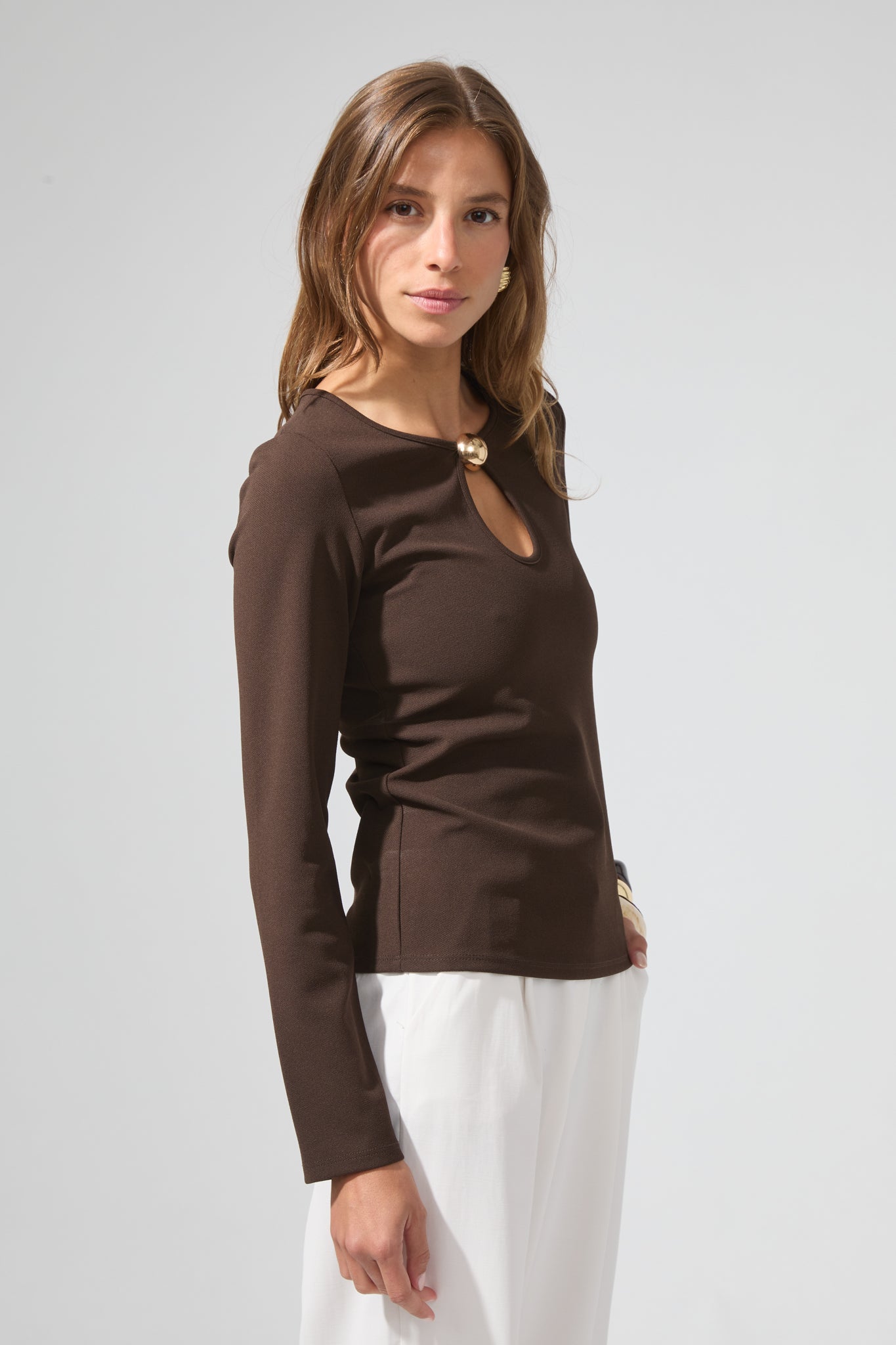 Yves | Top with keyhole opening