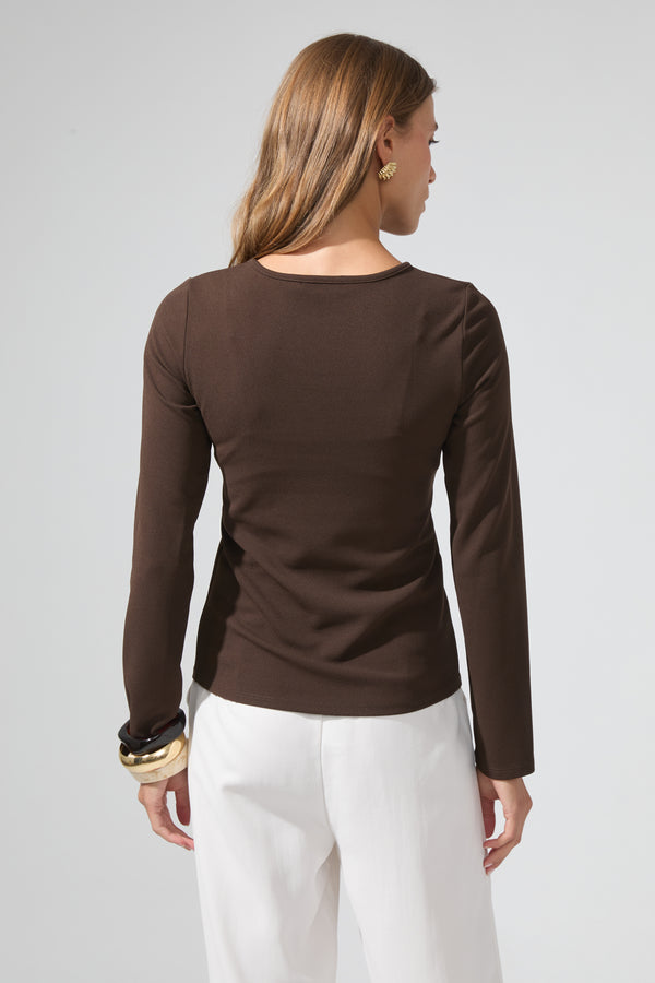 Yves | Top with keyhole opening