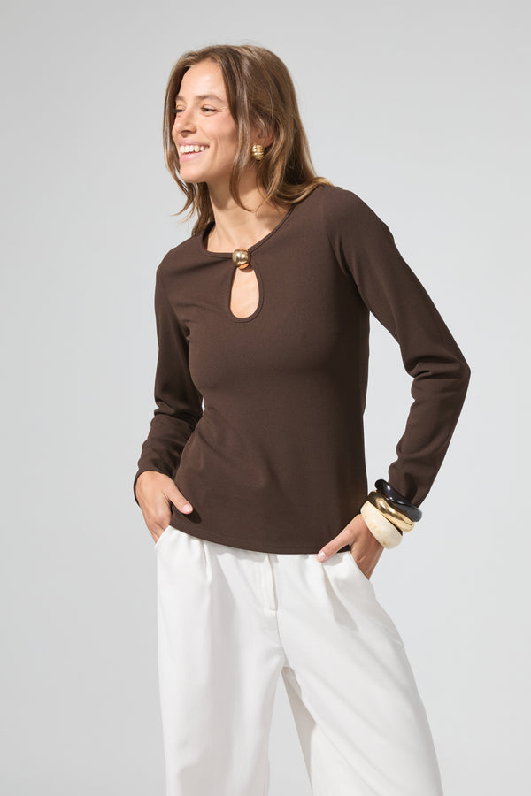 Yves | Top with keyhole opening