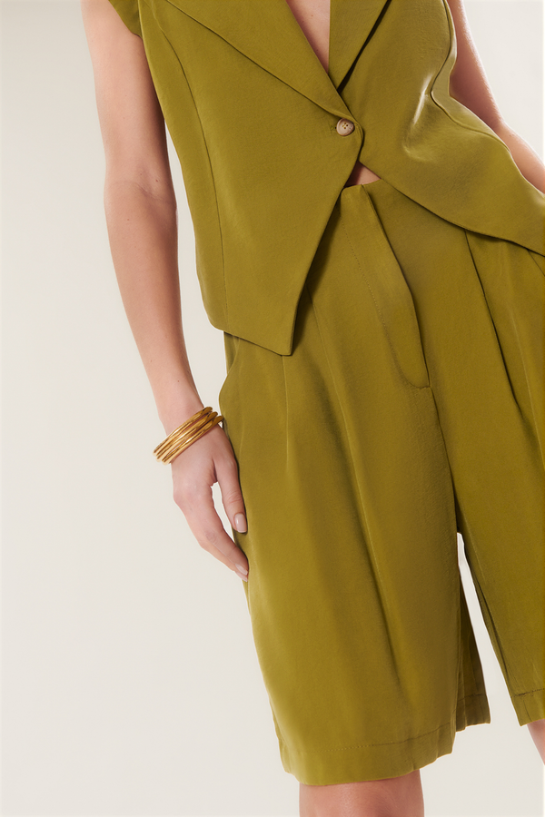 Amory | Flowing tailored shorts
