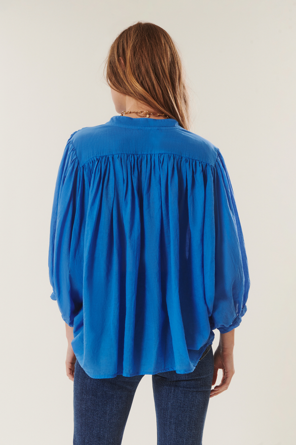 Carina | Flowy Blouse