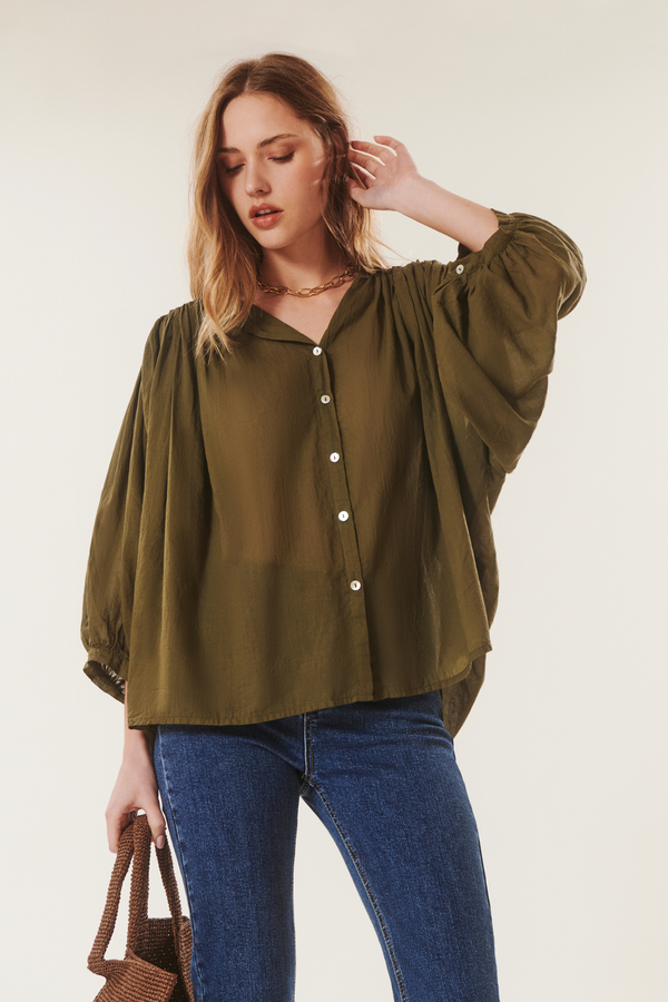 Carina | Flowy Blouse