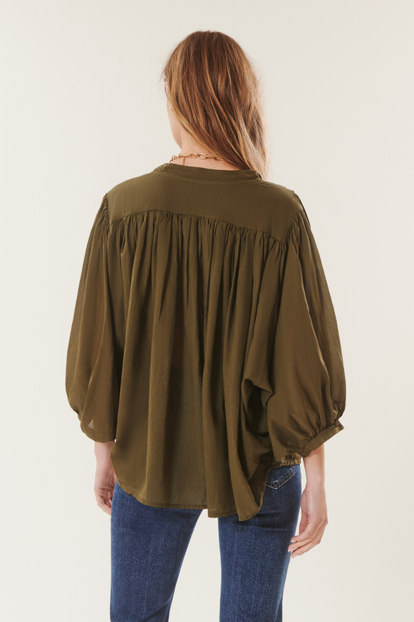 Carina | Flowy Blouse