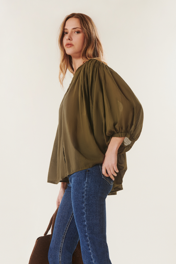Carina | Flowy Blouse