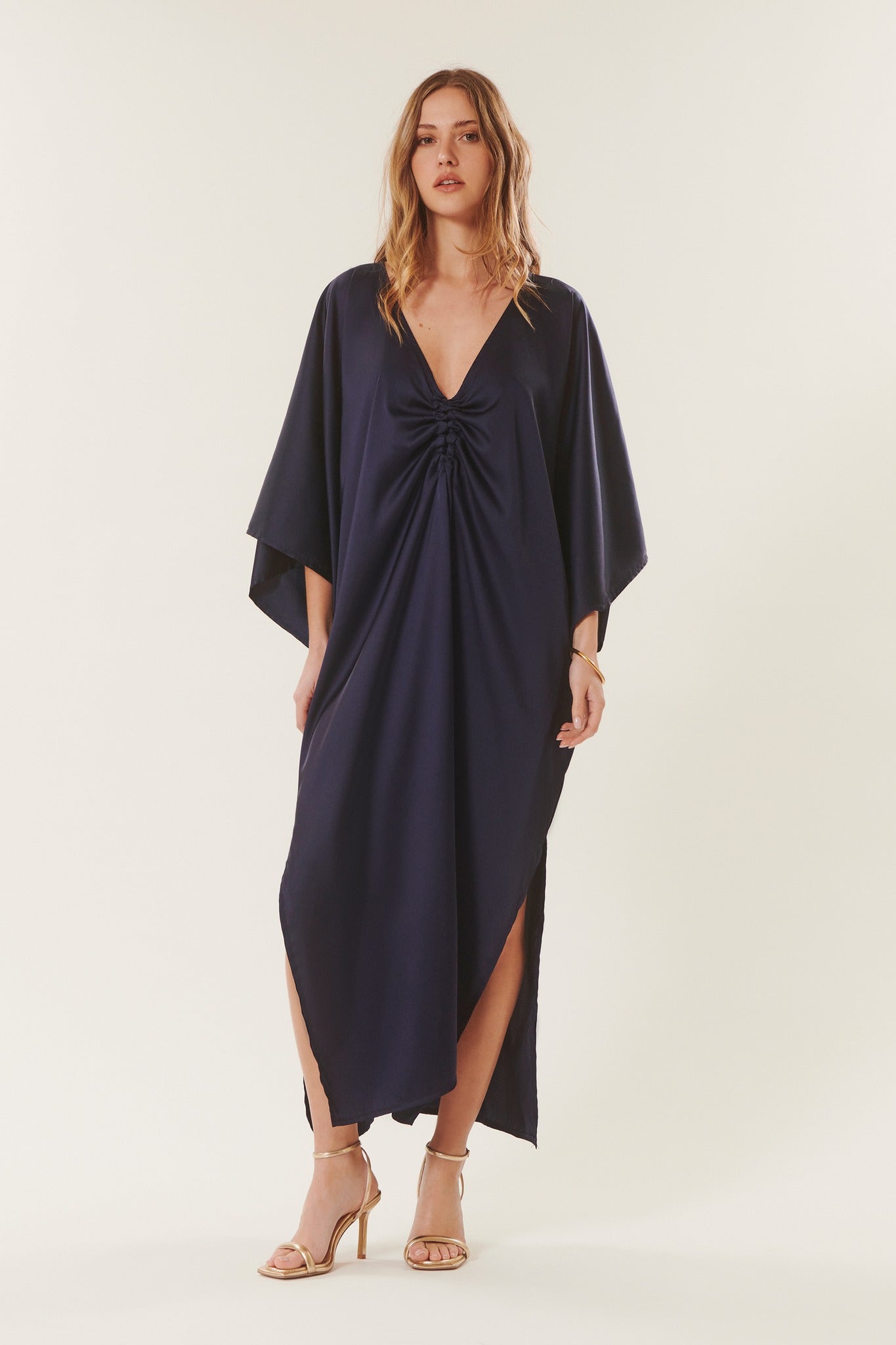 Daniela | Flowy satin dress